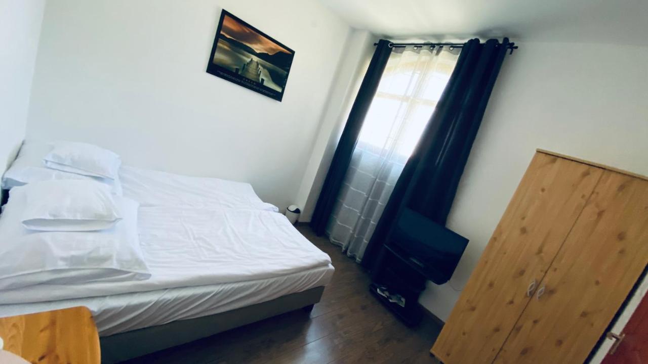 Balatonkeresztúr Garden Panzio Bed & Breakfast エクステリア 写真